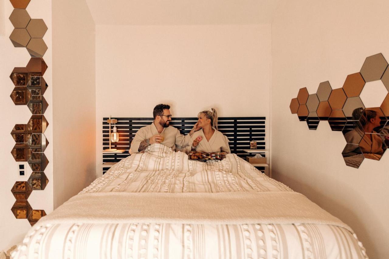 La Love Story Hastiere-par-dela Exterior foto